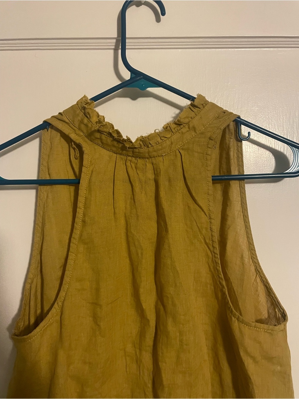 Pilcro Tavi Tank Ruffled Neck Sleeveless Top in Honey Yellow Size XS - Picture 4 of 7